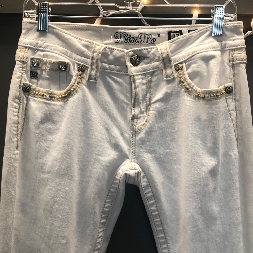 Miss Me White Signature Boot! 🌟⭐️